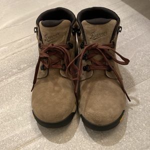 Danner Inquire Chukka Boots